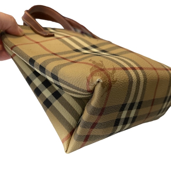 Authentic small Burberry Tote - Picture 7 of 16